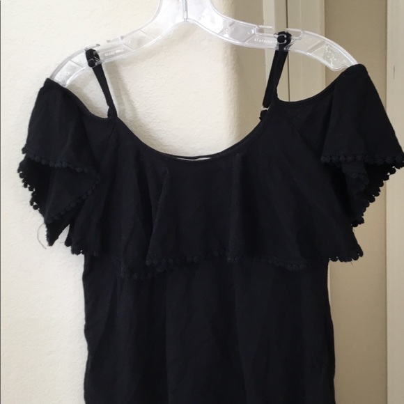 Black off the should top - Picture 2 of 5